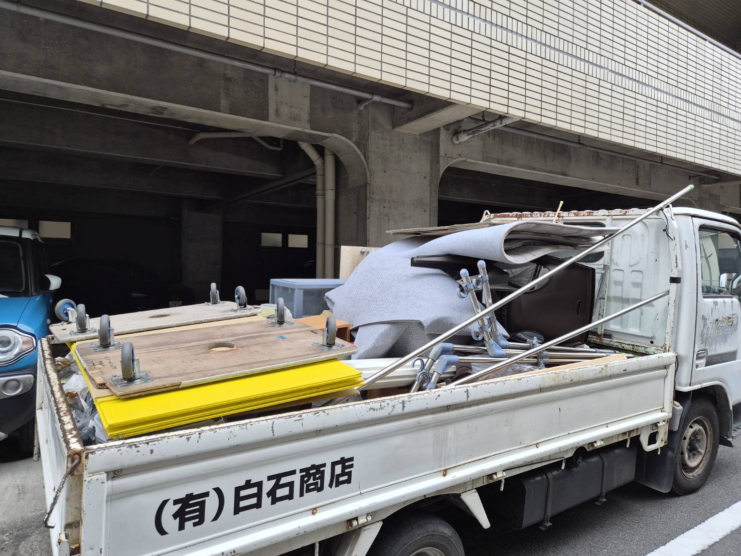 1.5ｔトラック分回収のご依頼を受けました！！